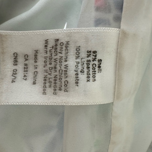 Talbots women’s Skirt. Bright, fun colors  Ladies Sz 6  Side zip - Picture 2 of 7